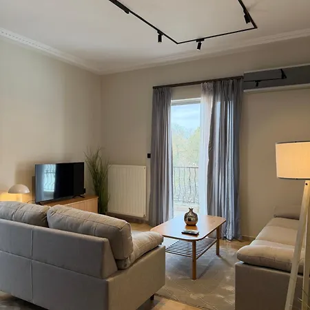 B2 Pausilipon Park Corner * Karditsa