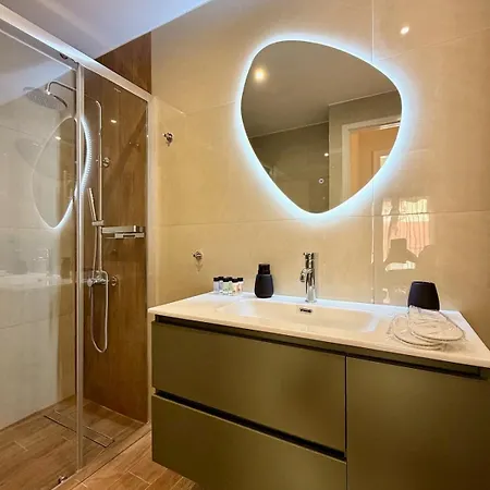 B2 Pausilipon Park Corner Apartament Kardítsa