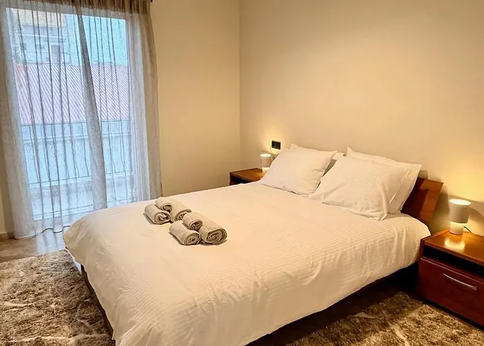 B2 Pausilipon Park Corner *